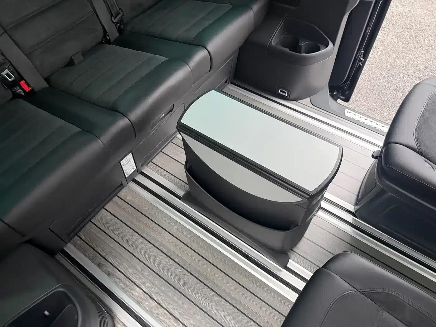 Multivan 2019 2.0TSI 4WD Premium Edition 7-Seater — миниатюра 20