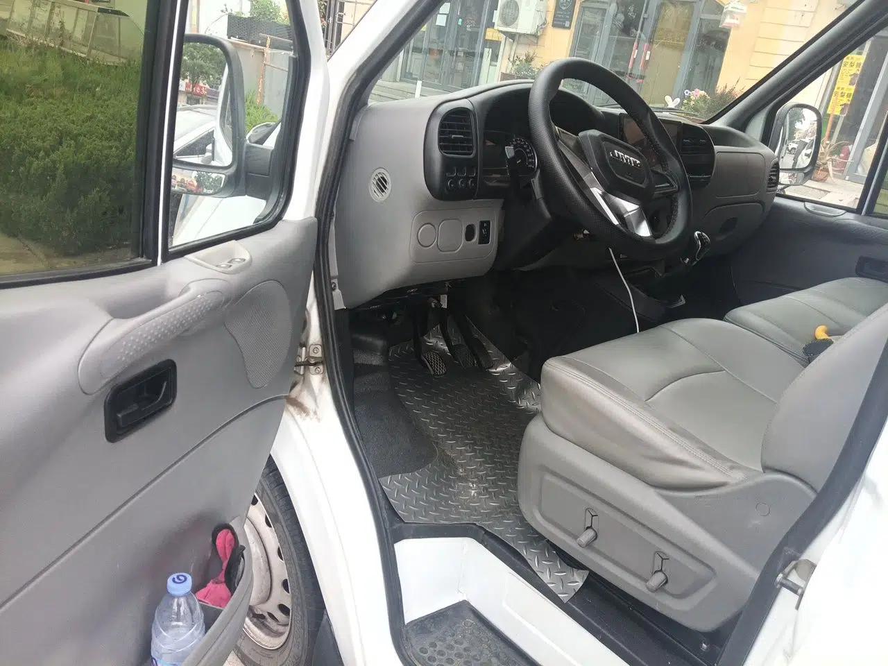 JMC Transit 2019 2.8T Commercial Version Short Wheelbase Mid-Roof 6-Seater China VI JX493 — миниатюра 17