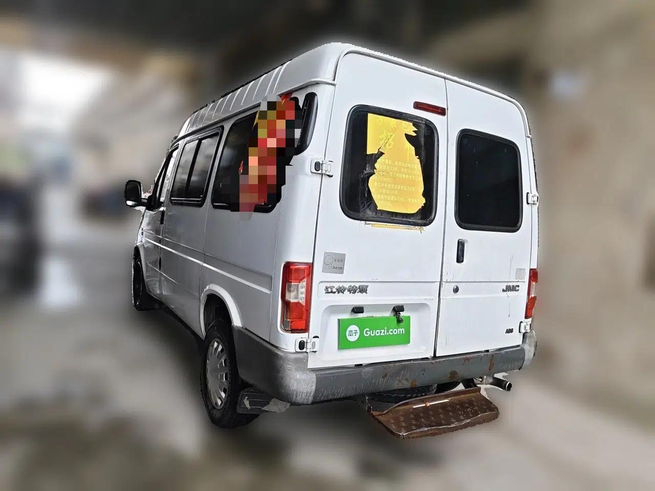 JMC Transit 2017 2.8T Commercial Version Short Wheelbase Mid-Roof 6/7/8-Seater JX493 — миниатюра 4