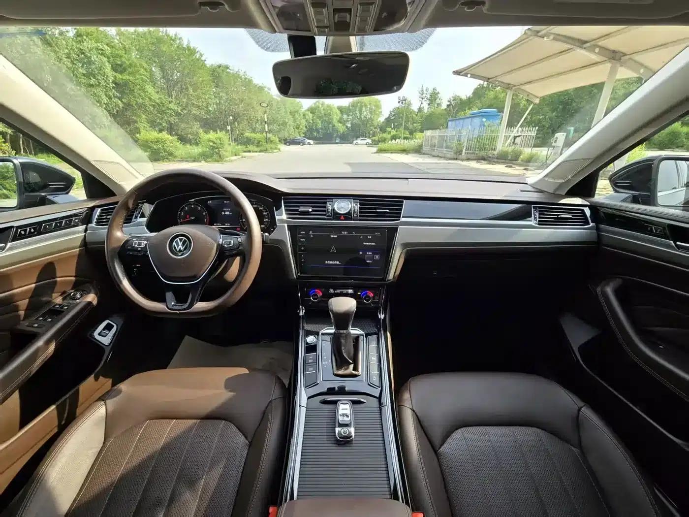 Phideon 2021 380TSI Luxury Edition — миниатюра 9