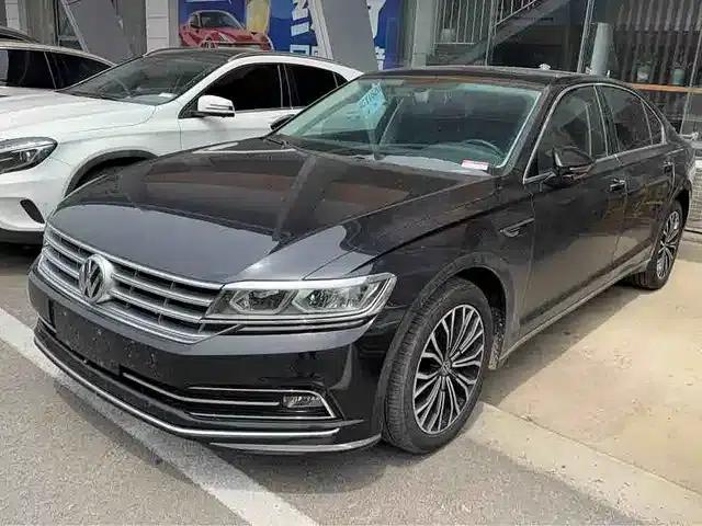 Phideon 2018 380TSI 2WD Business Edition