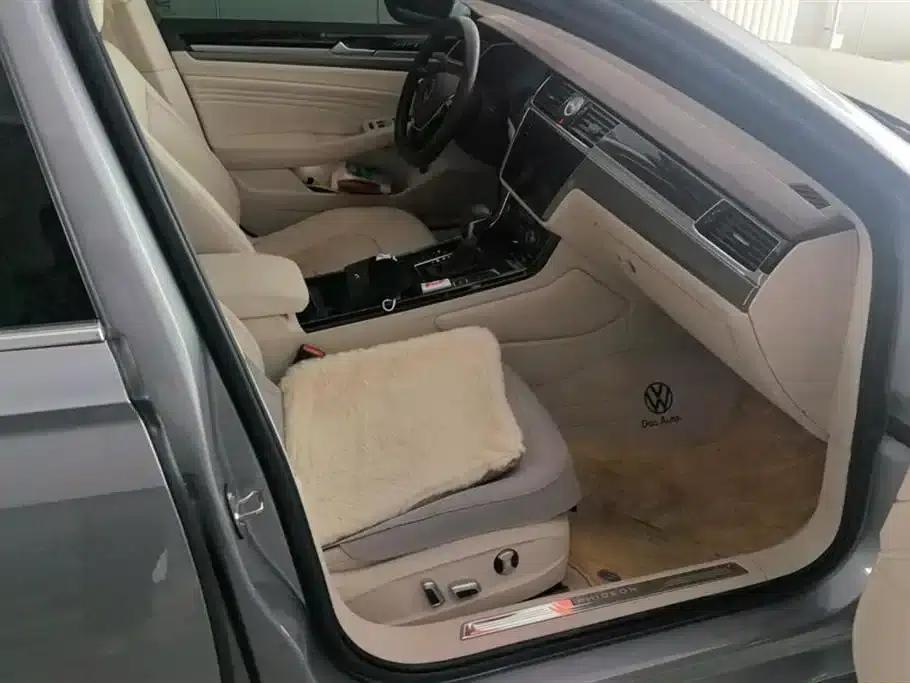 Phideon 2021 380TSI Luxury Edition — миниатюра 8