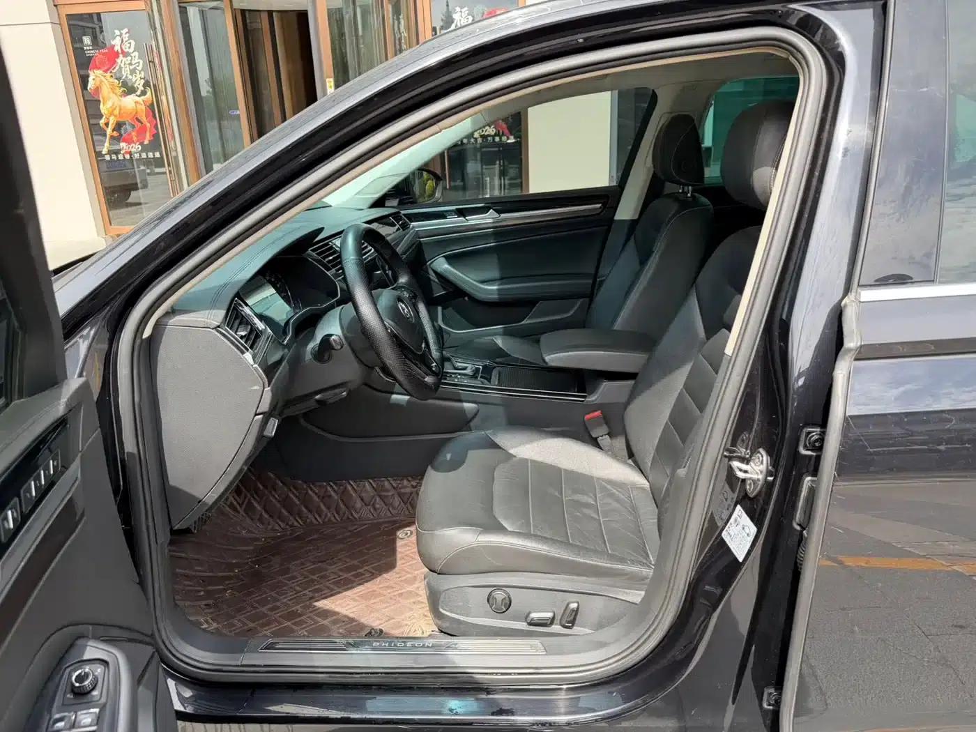 Phideon 2018 Facelift 380TSI 2WD Business Edition — миниатюра 4