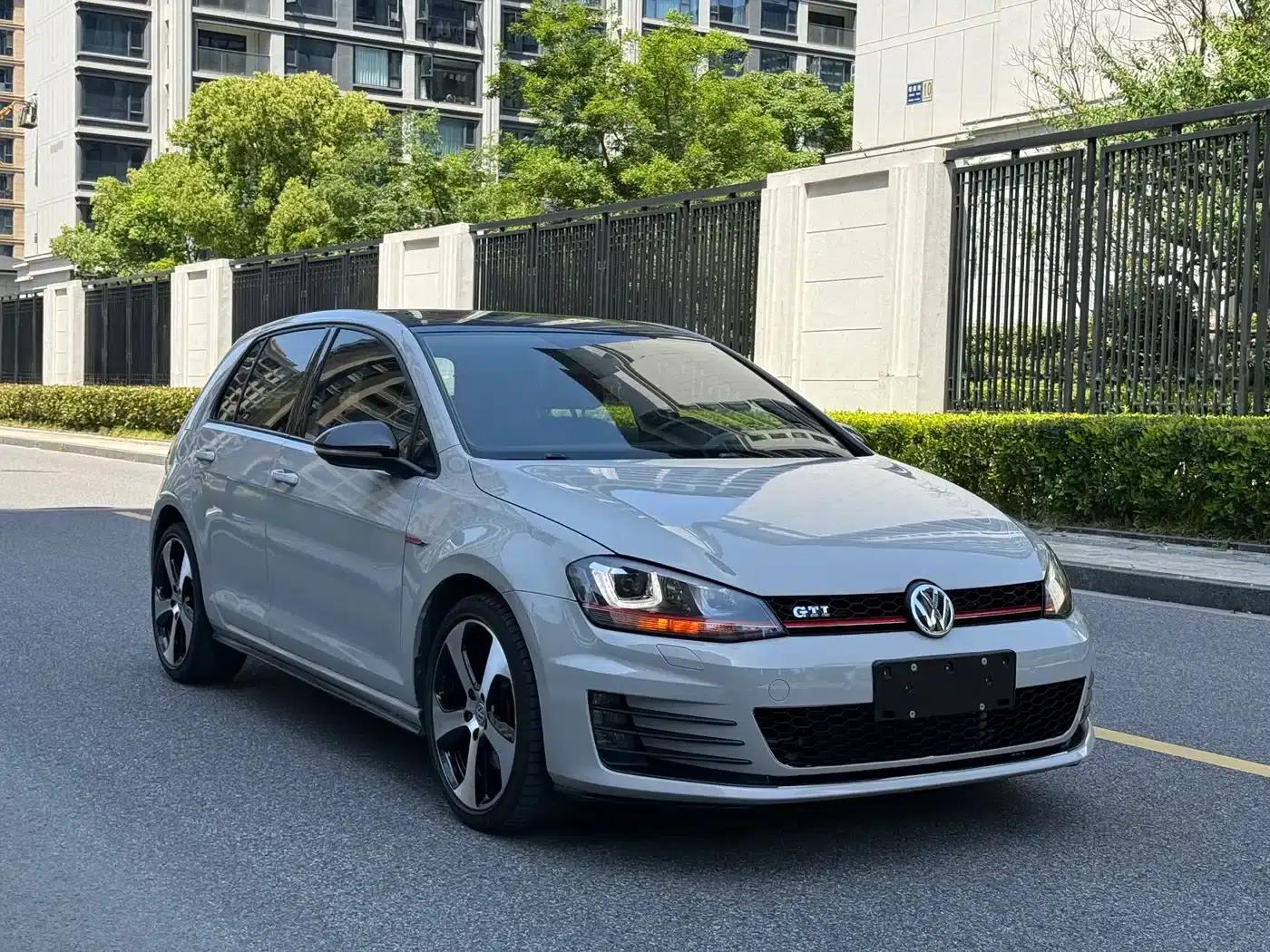 2016 Golf GTI 2.0TSI GTI — миниатюра 3