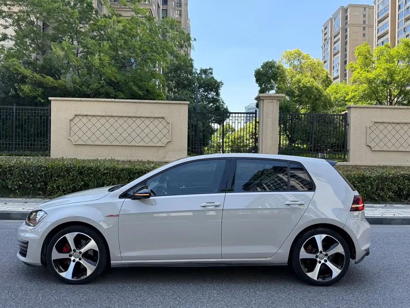 2016 Golf GTI 2.0TSI GTI — миниатюра 7