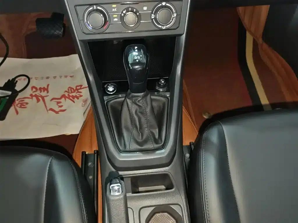 2021 Volkswagen T-Cross 1.5L Automatic Fashion Edition — миниатюра 14