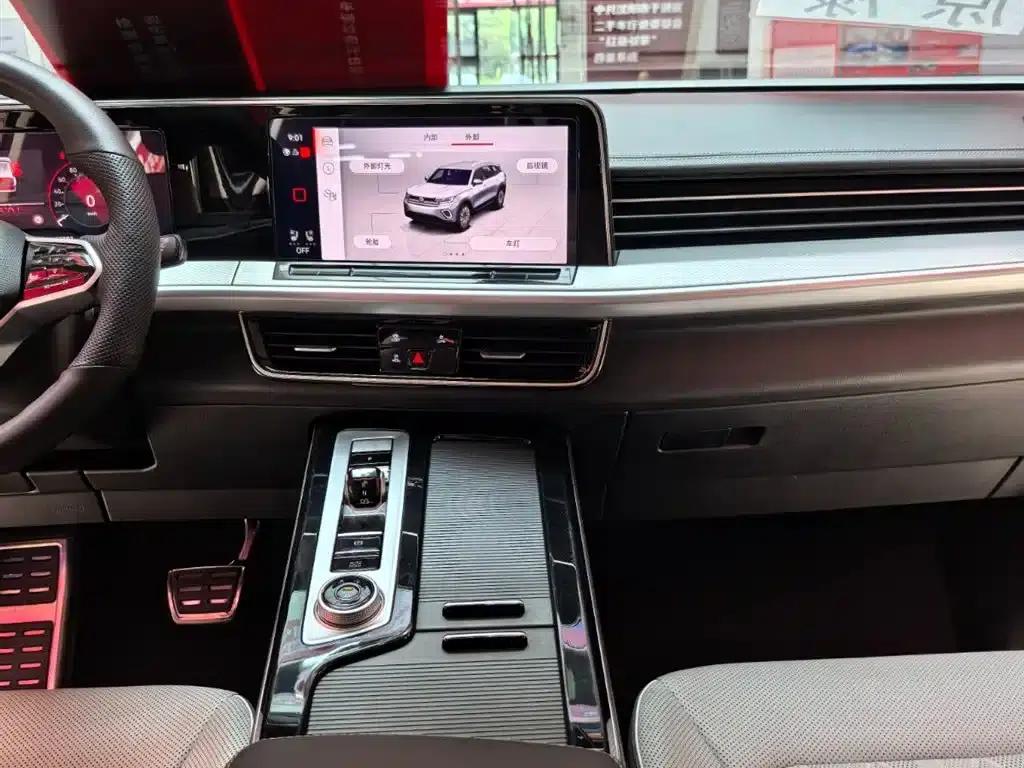 2023 Range Rover 380TSI AWD R-Line Cruiser — миниатюра 12