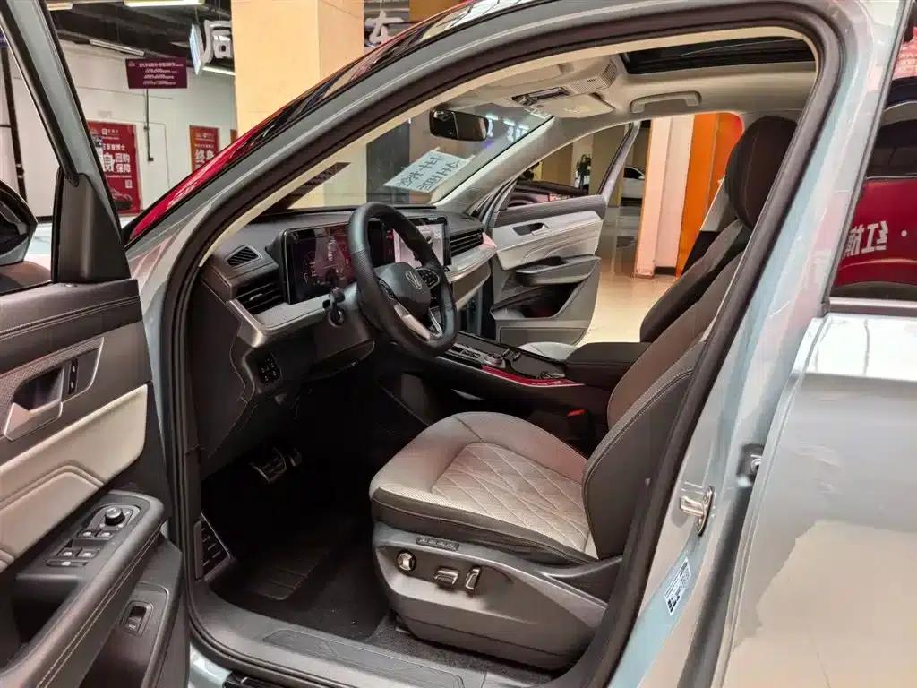 2023 Range Rover 380TSI AWD R-Line Cruiser — миниатюра 5