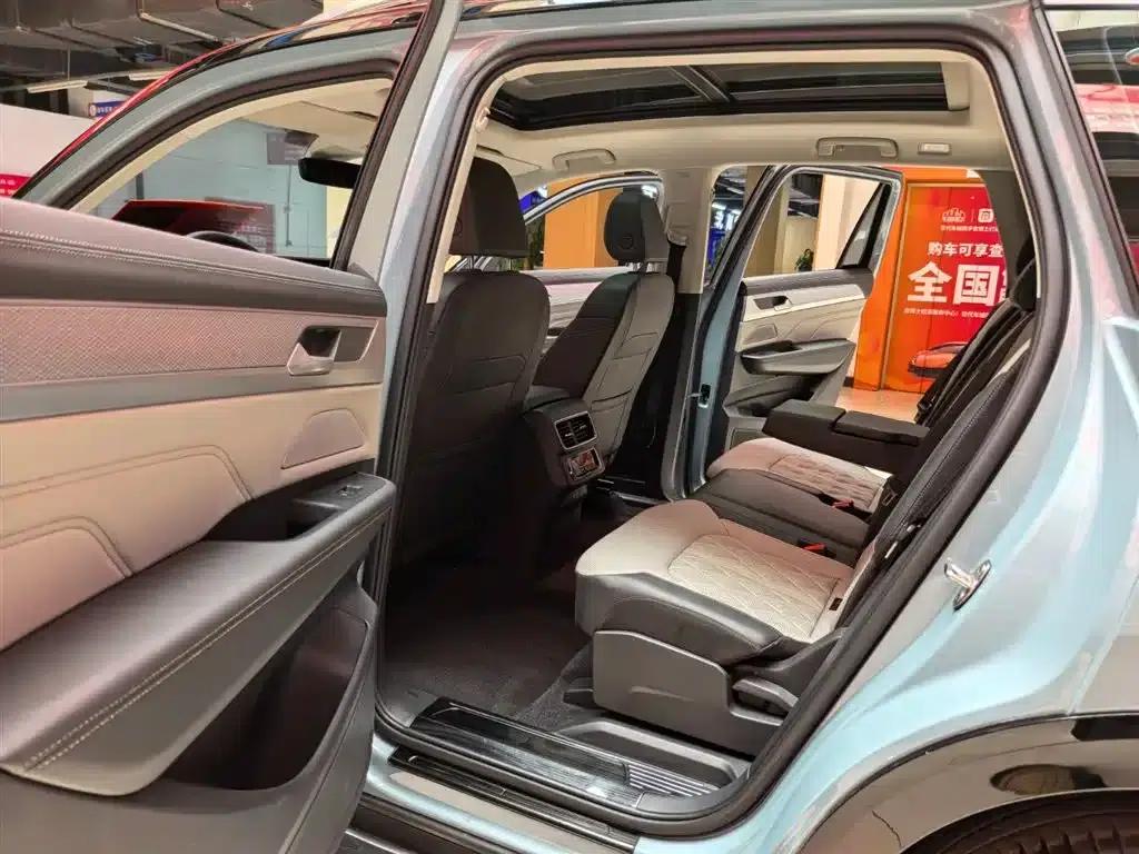 2023 Range Rover 380TSI AWD R-Line Cruiser — миниатюра 7