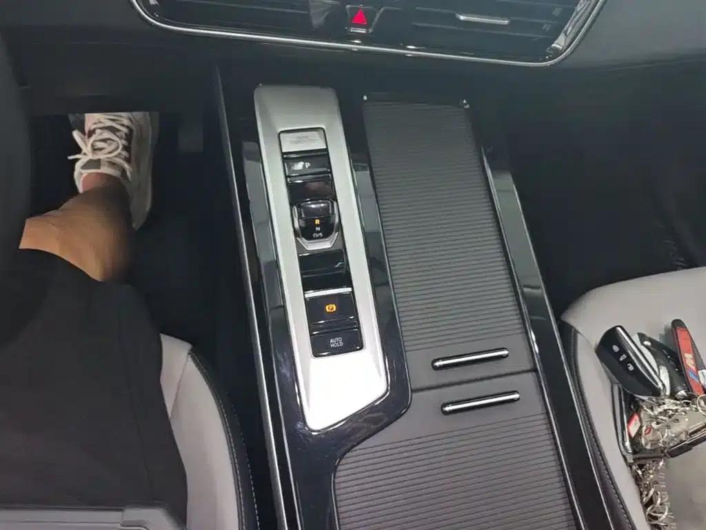 2023 Range Rover 330TSI Luxury Cruiser Edition — миниатюра 14