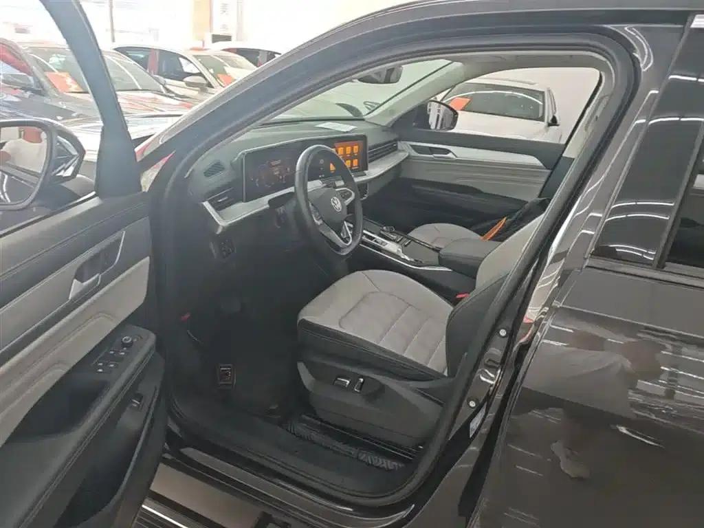 2023 Range Rover 330TSI Luxury Cruiser Edition — миниатюра 15