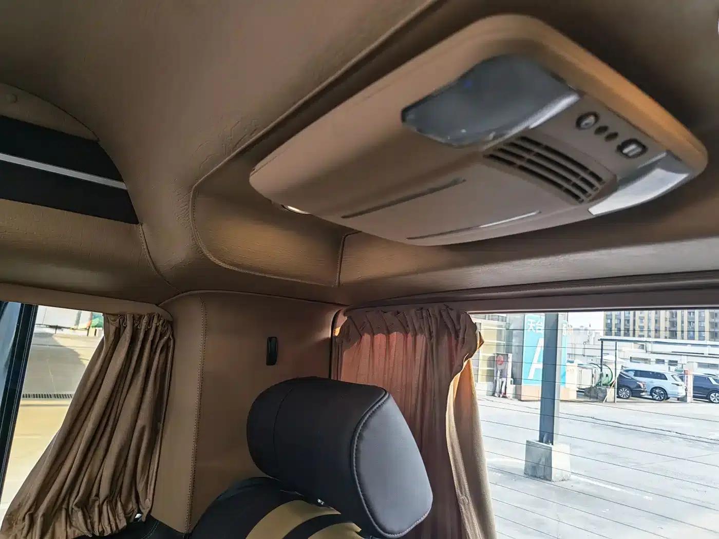 Caravelle 2019 2.0TSI 4WD Luxury 7-Seater — миниатюра 21