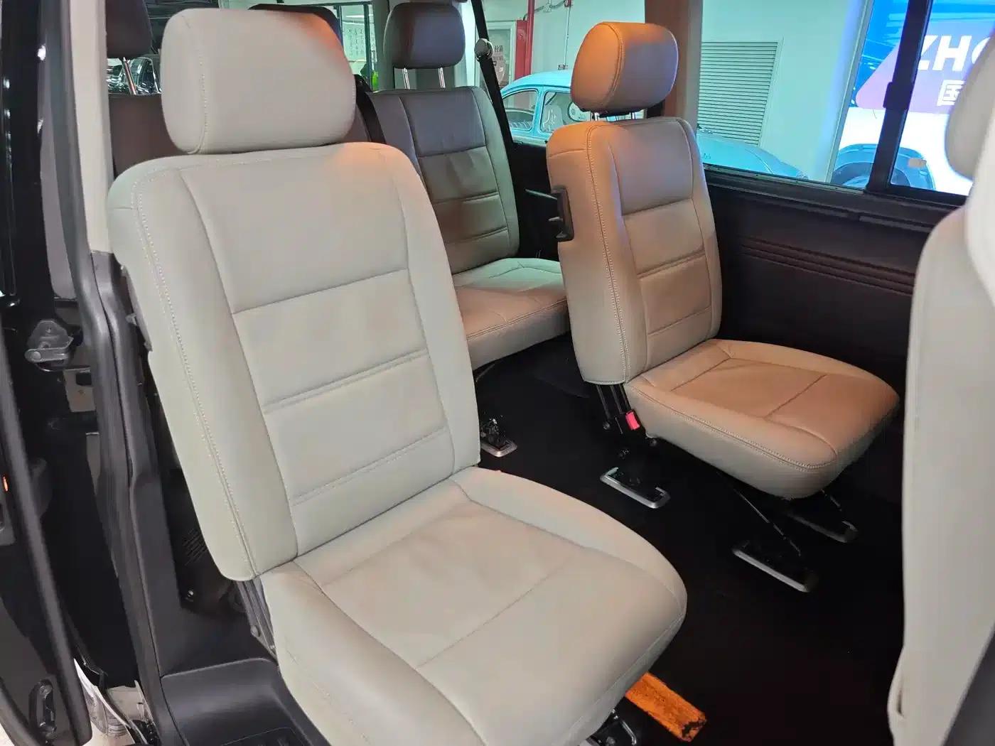 Caravelle 2008 3.2L Automatic — миниатюра 12