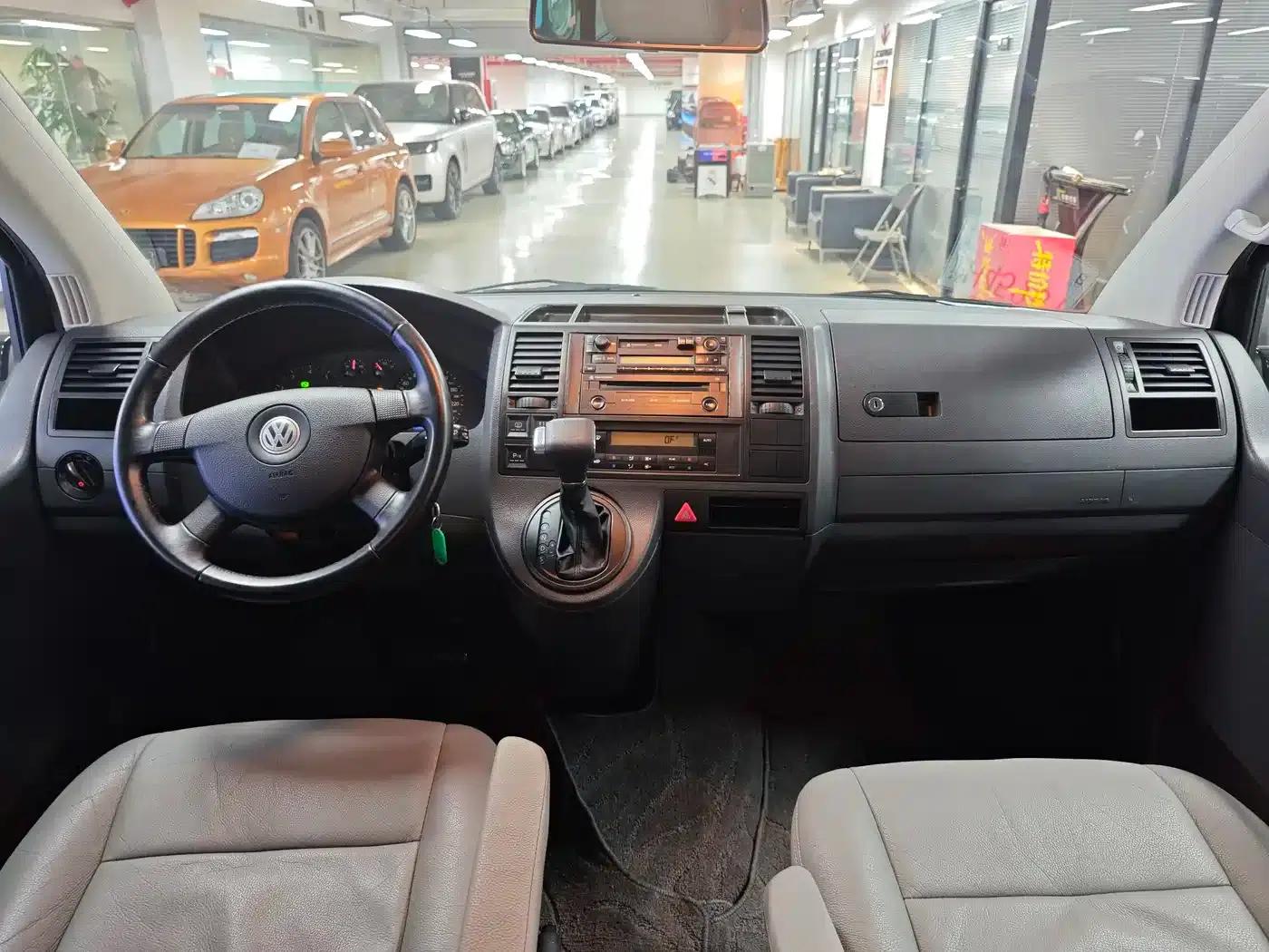 Caravelle 2008 3.2L Automatic — миниатюра 8