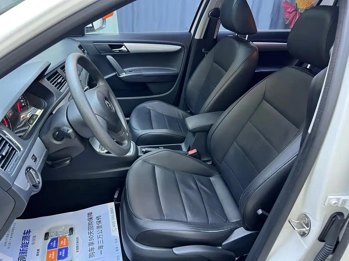 Lavida Gran Turismo 2015 1.6L Automatic Comfort Edition — миниатюра 11