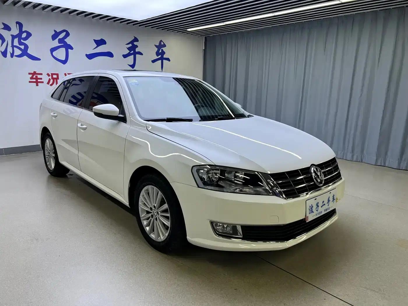 Lavida Gran Turismo 2015 1.6L Automatic Comfort Edition — миниатюра 3