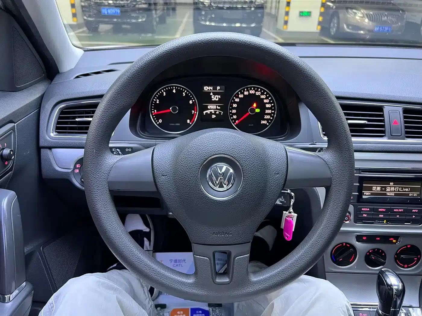 Lavida Gran Turismo 2015 1.6L Automatic Comfort Edition — миниатюра 5