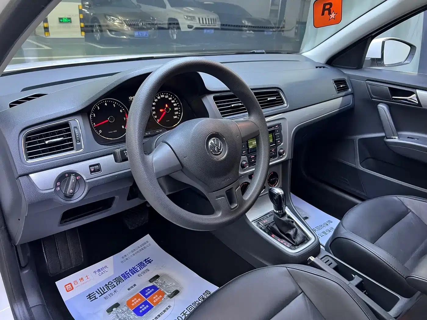 Lavida Gran Turismo 2015 1.6L Automatic Comfort Edition — миниатюра 9