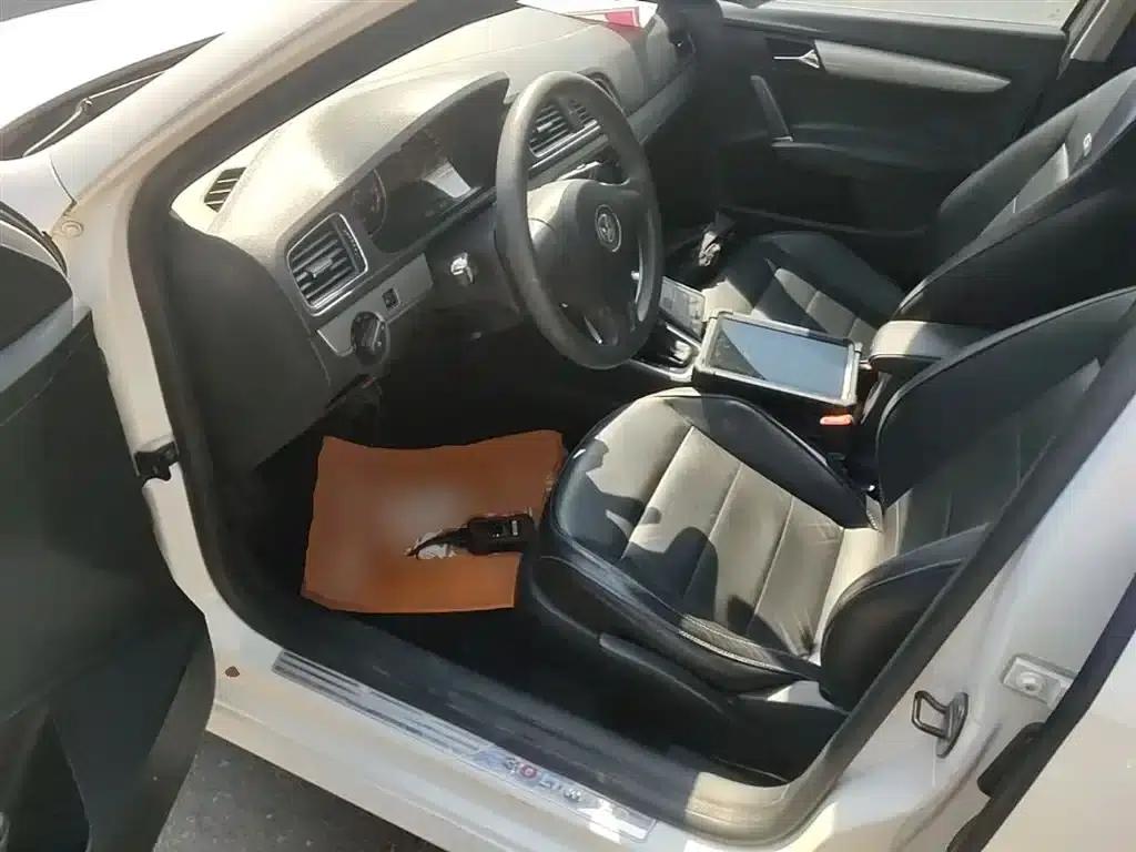Lavida Gran Turismo 2014 1.4TSI Automatic 30th Anniversary Edition — миниатюра 11