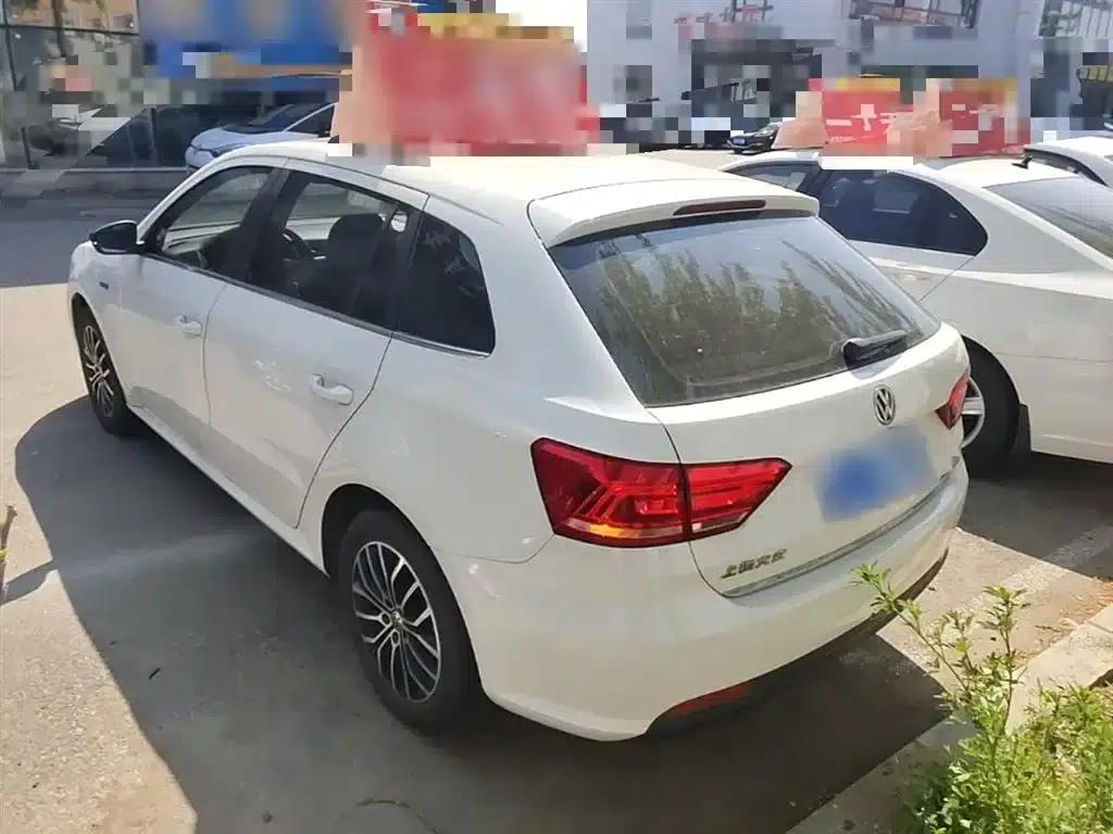 Lavida Gran Turismo 2014 1.4TSI Automatic 30th Anniversary Edition — миниатюра 22