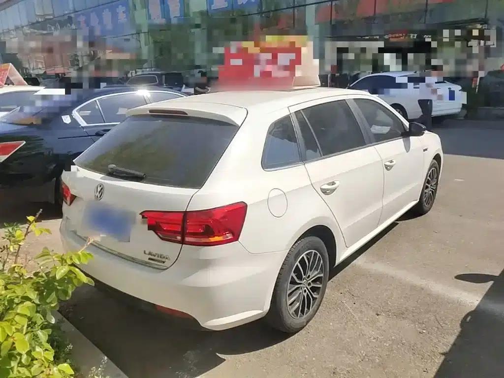Lavida Gran Turismo 2014 1.4TSI Automatic 30th Anniversary Edition — миниатюра 5