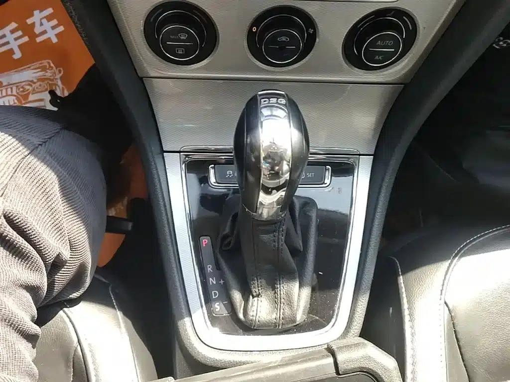 Lavida Gran Turismo 2014 1.4TSI Automatic 30th Anniversary Edition — миниатюра 10