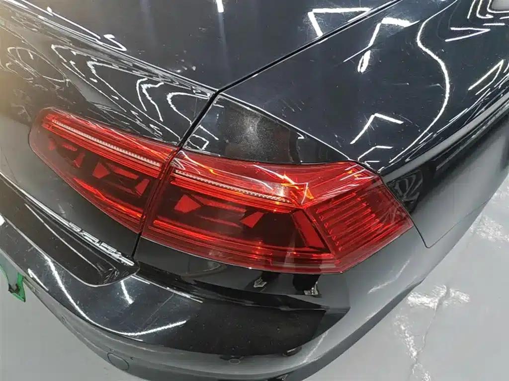 2022 Volkswagen Passat GTE Plug-in Hybrid GTE Luxury Model — миниатюра 8