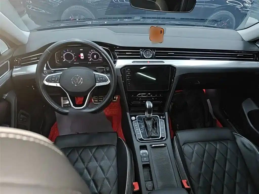 2022 Volkswagen Passat GTE Plug-in Hybrid GTE Luxury Model — миниатюра 10