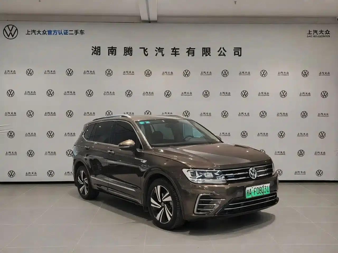 2019 Volkswagen Tiguan L Plug-in Hybrid 430PHEV Hybrid Luxury Edition — миниатюра 2