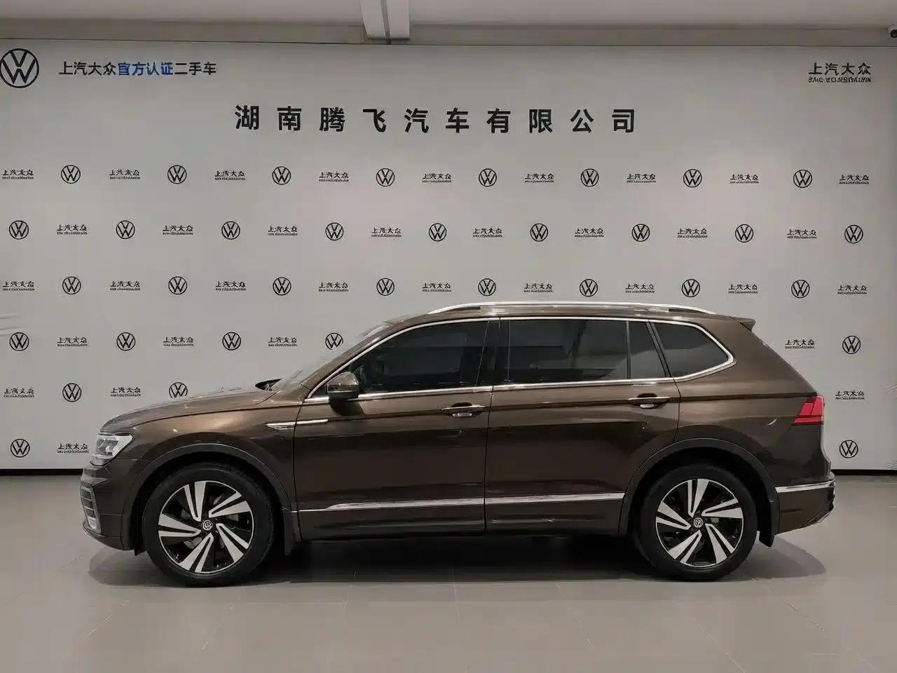 2019 Volkswagen Tiguan L Plug-in Hybrid 430PHEV Hybrid Luxury Edition — миниатюра 4