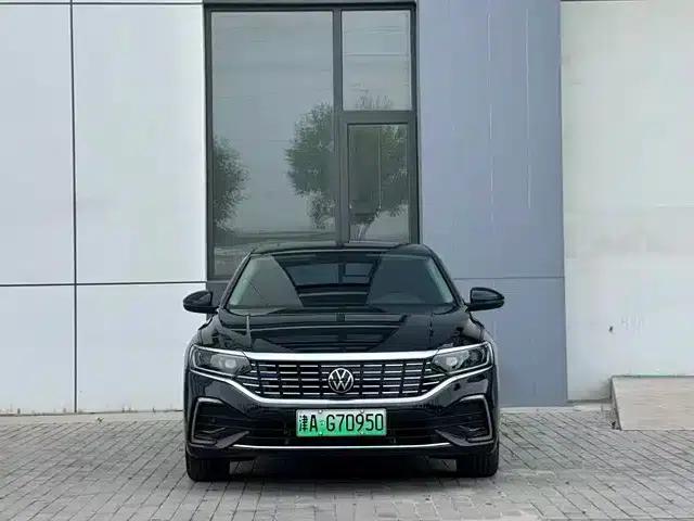 2023 Volkswagen Passat Plug-in Hybrid 430PHEV Hybrid Elite Edition