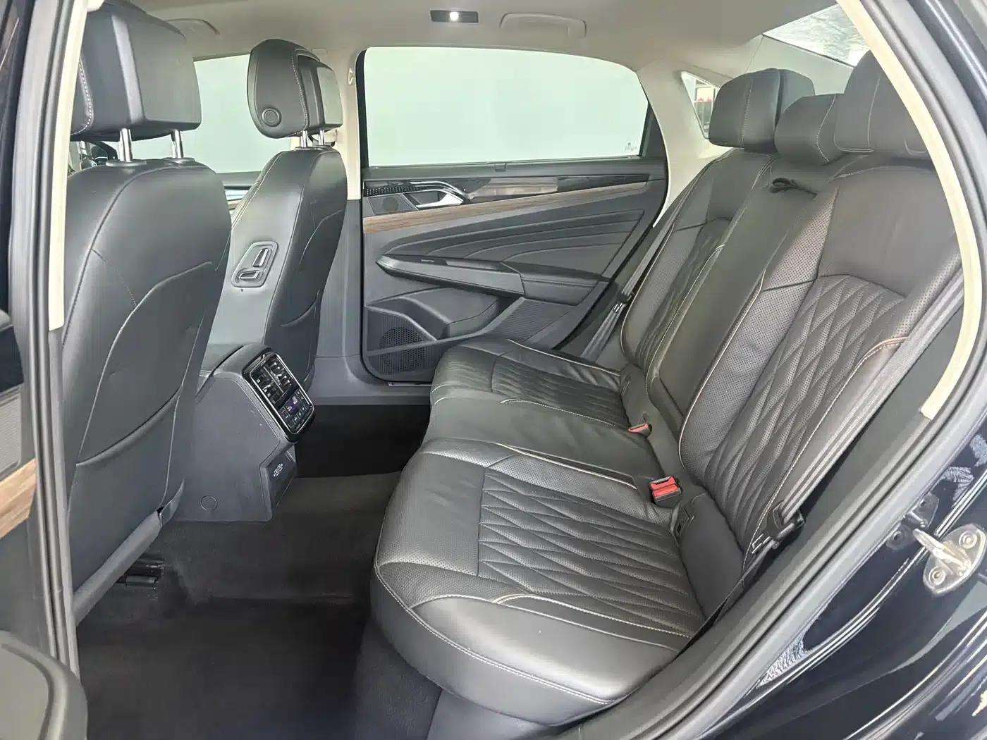 2020 Volkswagen Passat Plug-in Hybrid 430PHEV Hybrid Luxury Edition (China VI Emission Standard) — миниатюра 11