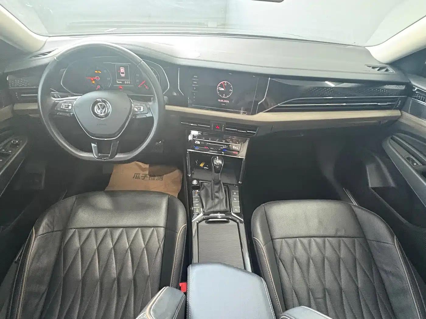 2020 Volkswagen Passat Plug-in Hybrid 430PHEV Hybrid Luxury Edition (China VI Emission Standard) — миниатюра 12