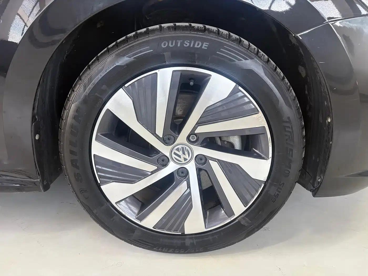2020 Volkswagen Passat Plug-in Hybrid 430PHEV Hybrid Luxury Edition (China VI Emission Standard) — миниатюра 4