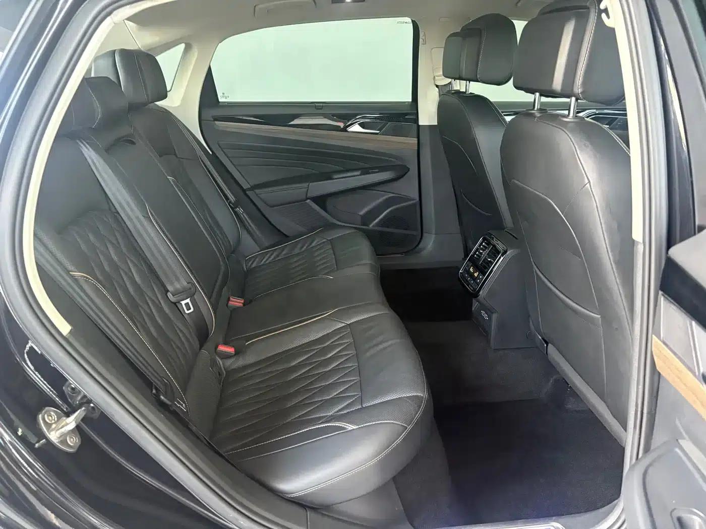 2020 Volkswagen Passat Plug-in Hybrid 430PHEV Hybrid Luxury Edition (China VI Emission Standard) — миниатюра 8