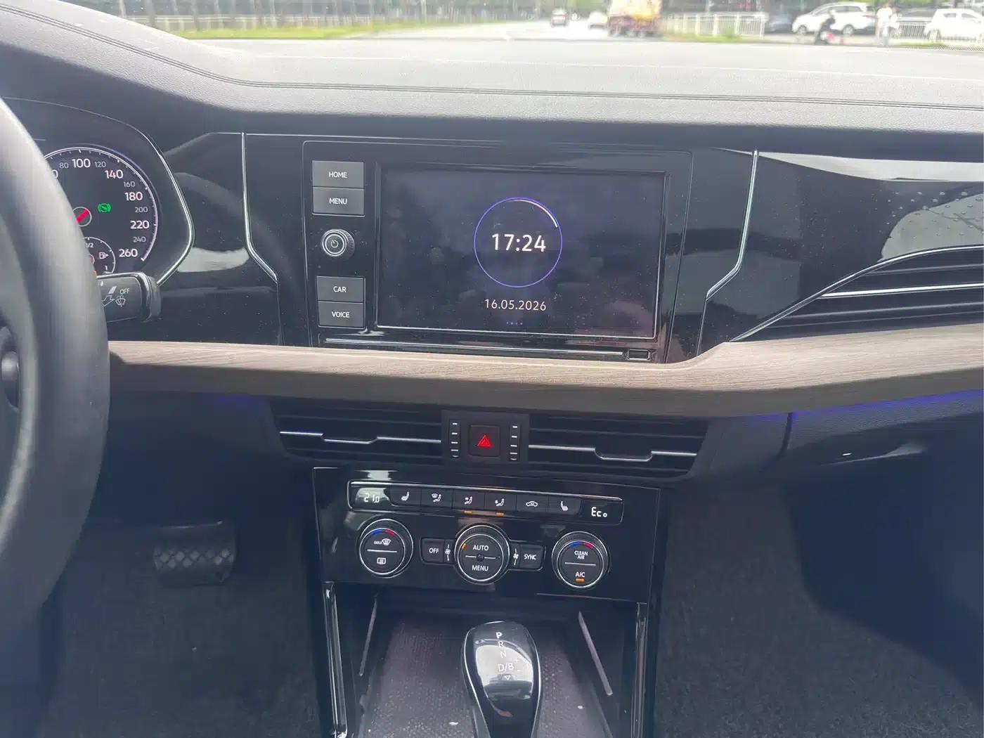 2019 Volkswagen Passat Plug-in Hybrid 430PHEV Hybrid Luxury Edition — миниатюра 17