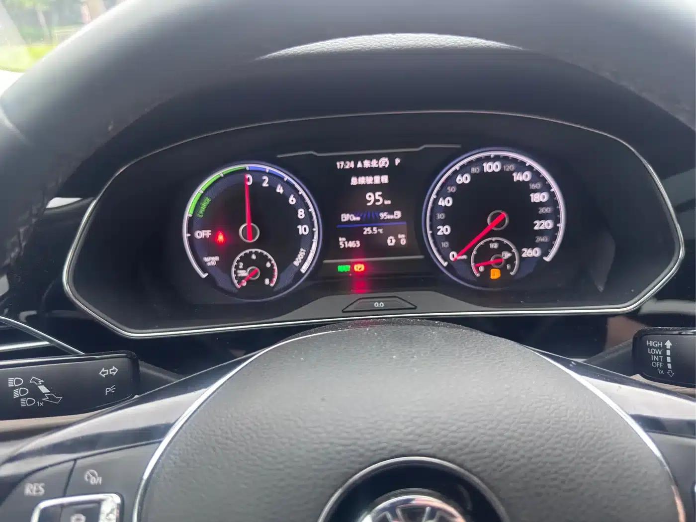 2019 Volkswagen Passat Plug-in Hybrid 430PHEV Hybrid Luxury Edition — миниатюра 18