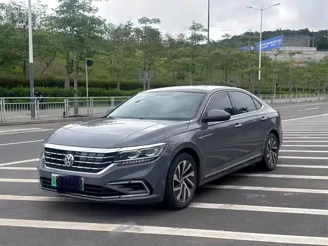 2019 Volkswagen Passat Plug-in Hybrid 430PHEV Hybrid Luxury Edition