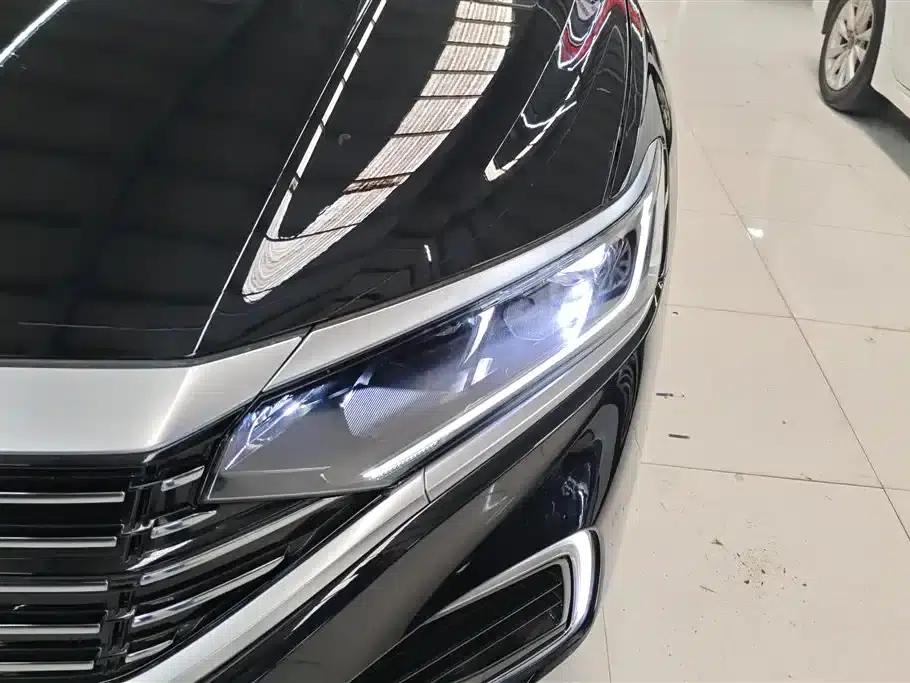 2025 Volkswagen Passat Plug-in Hybrid 430PHEV Hybrid Business Edition — миниатюра 5
