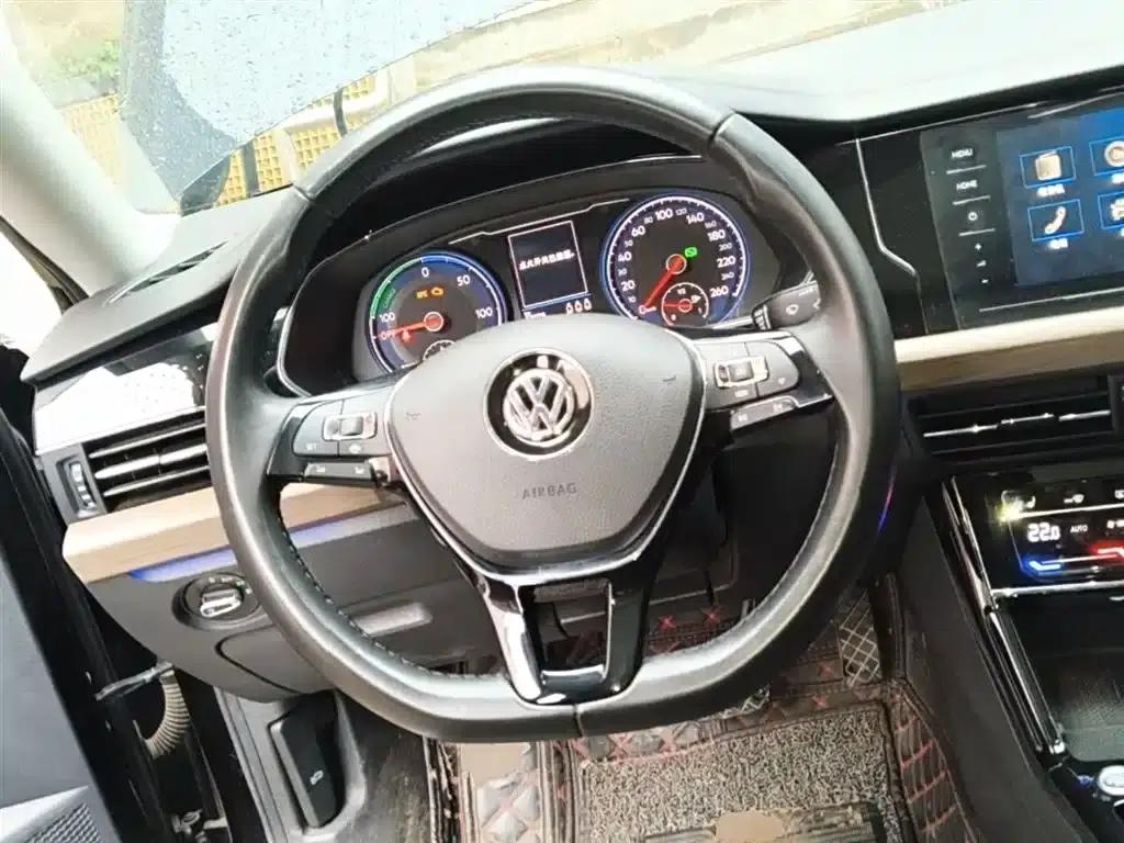 2020 Volkswagen Passat Plug-in Hybrid 430PHEV Hybrid Luxury Edition (China VI Emission Standard) — миниатюра 11
