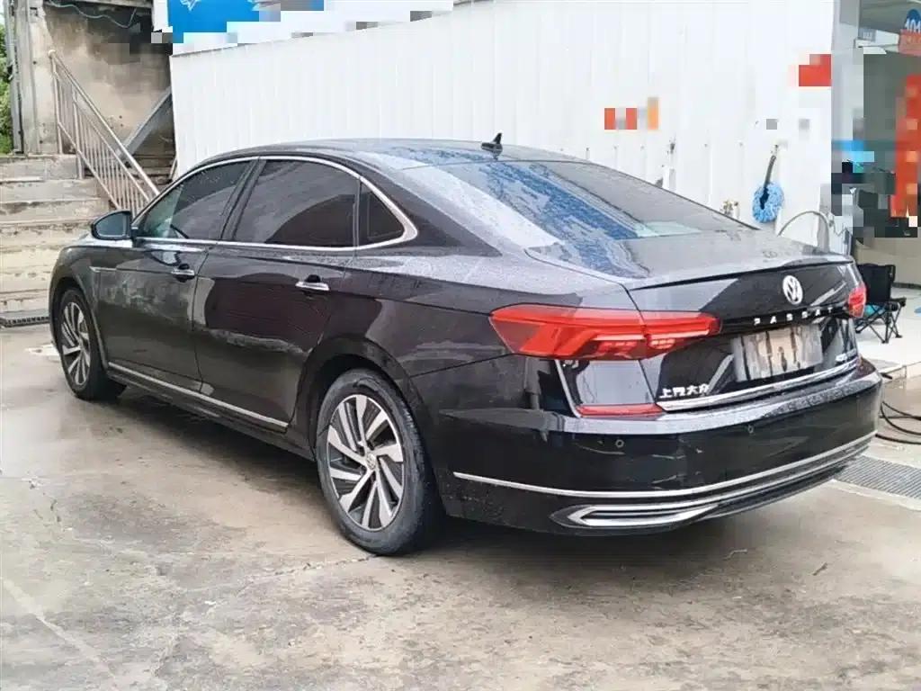 2020 Volkswagen Passat Plug-in Hybrid 430PHEV Hybrid Luxury Edition (China VI Emission Standard) — миниатюра 5