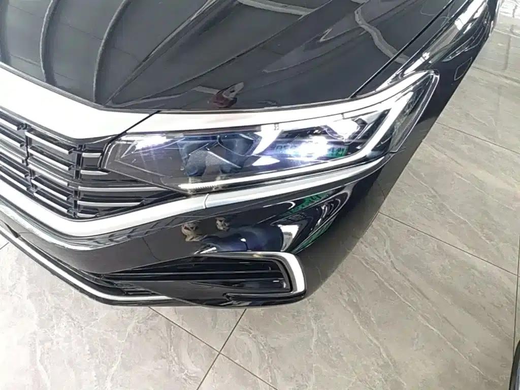 2025 Volkswagen Passat Plug-in Hybrid 430PHEV Hybrid Business Edition — миниатюра 24