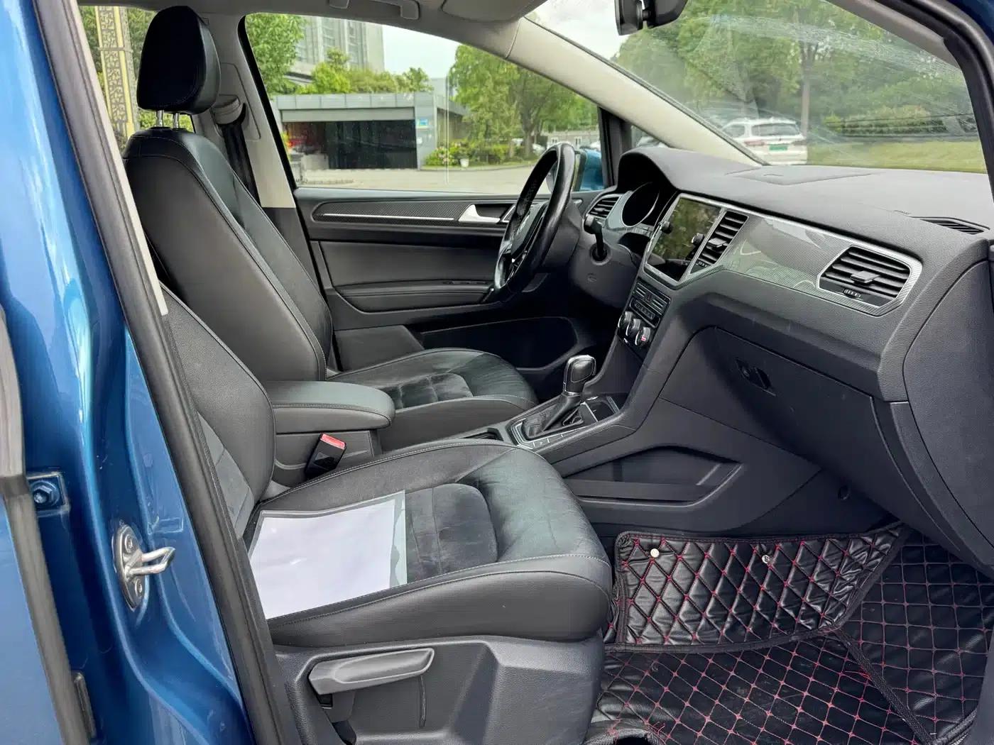 Golf Sportsvan 2018 280TSI Automatic Luxury — миниатюра 15