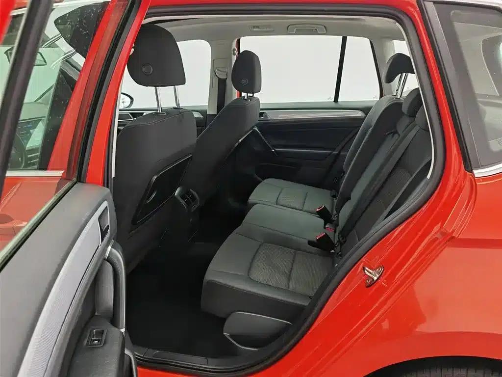 Golf Sportsvan 2016 230TSI Automatic Entry-Level Model — миниатюра 15