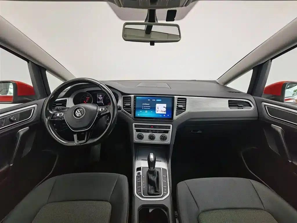 Golf Sportsvan 2016 230TSI Automatic Entry-Level Model — миниатюра 5