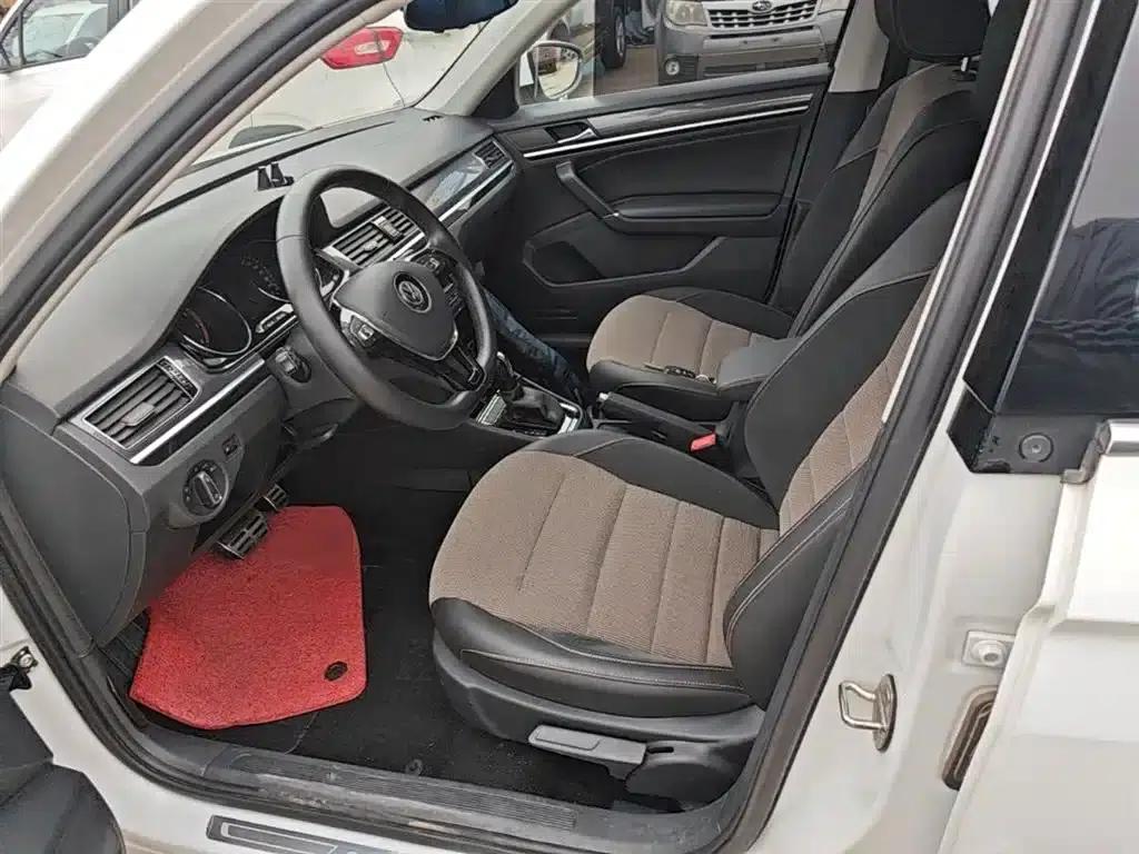 C-TREK 2018 1.5L Automatic Comfort Model — миниатюра 15