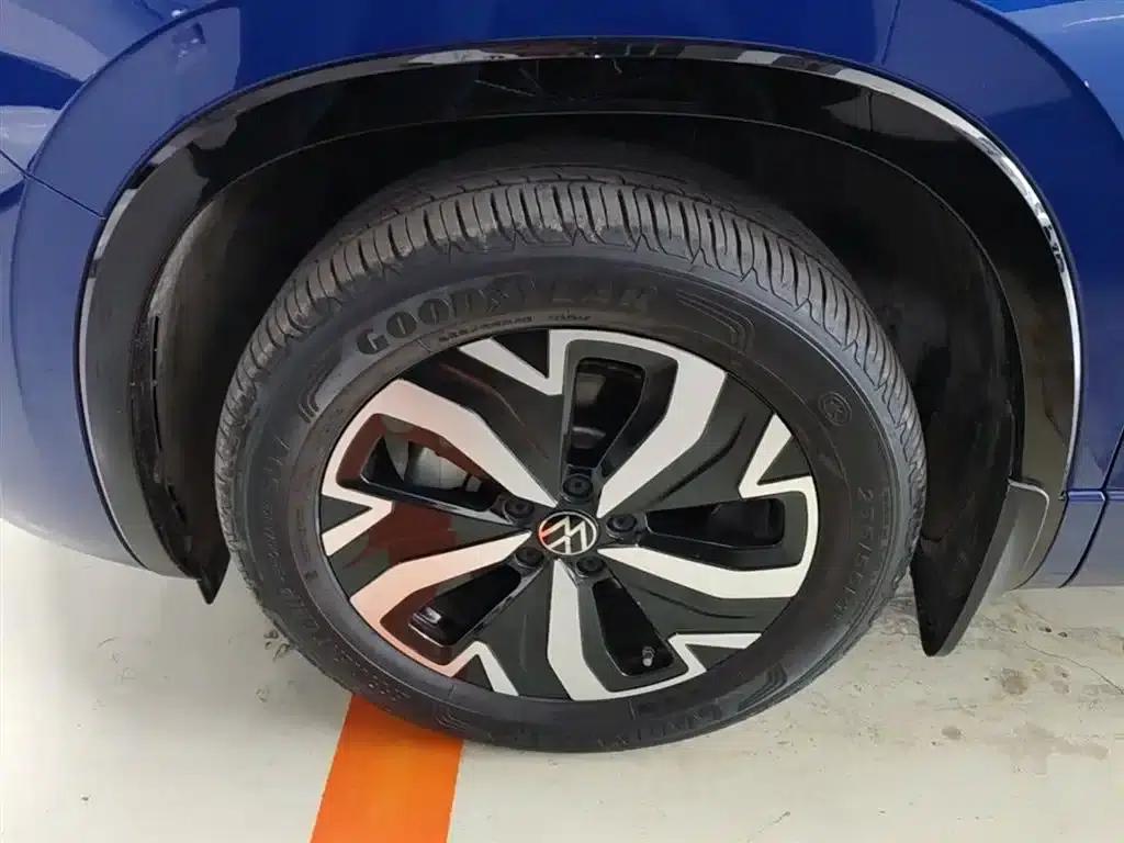 Tayron GTE Plug-in Hybrid 2023 280TSI Luxury Plus Advanced Edition — миниатюра 23