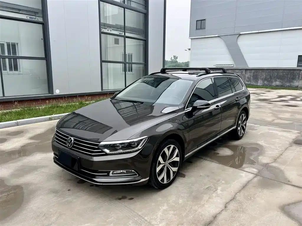 Passat Variant 2018 380TSI 2WD Comfortline — миниатюра 1