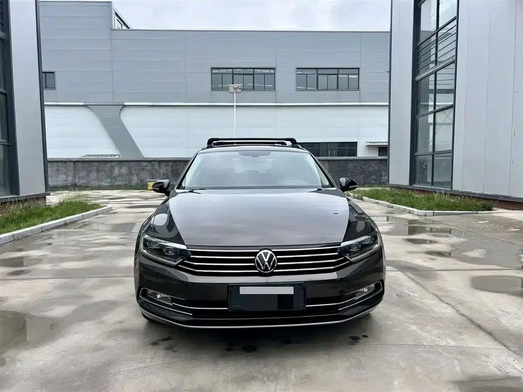 Passat Variant 2018 380TSI 2WD Comfortline — миниатюра 2