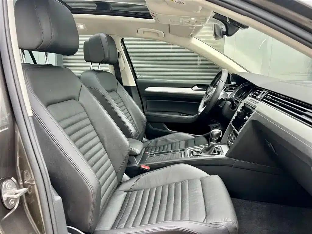 Passat Variant 2018 380TSI 2WD Comfortline — миниатюра 11
